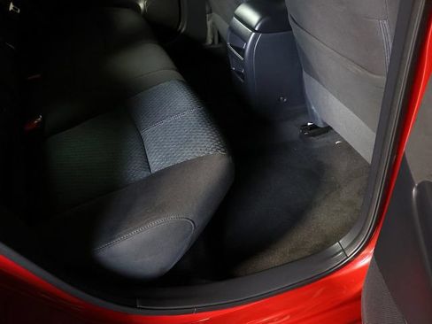 Used 2014 Nissan Sentra SR FWD image 27