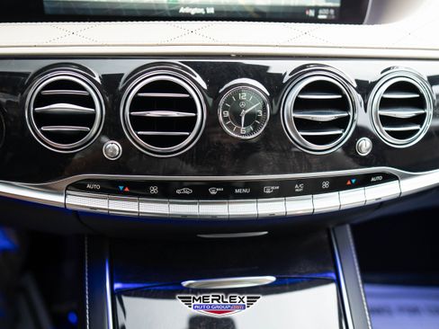 Used 2018 Mercedes-Benz S 560 Sedan image 34