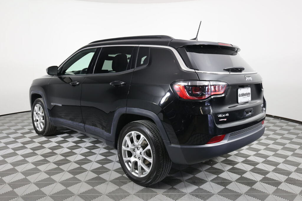 Used 2023 Jeep Compass Latitude AWD/4WD image 4