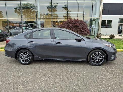 Certified 2023 Kia Forte GT-Line w/ GT-Line Technology Package FWD image 7