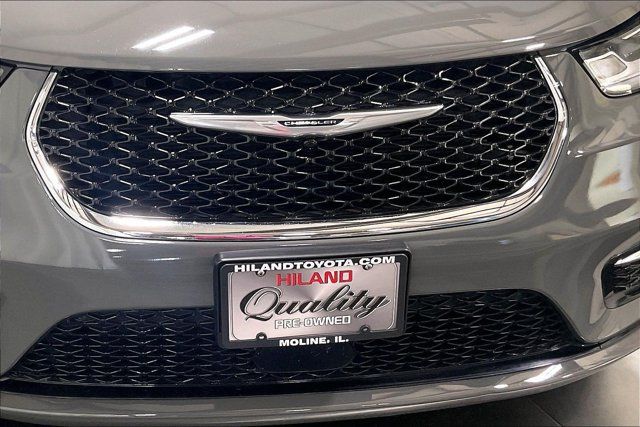 Used 2022 Chrysler Pacifica Touring-L FWD image 31