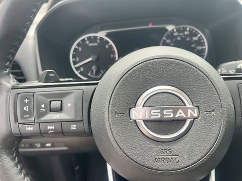 Used 2023 Nissan Rogue SL w/ SL Premium Package FWD image 25