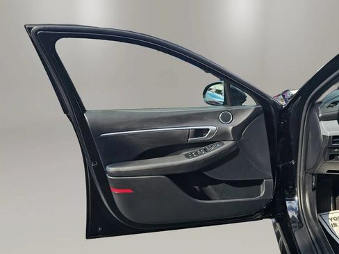 Used 2025 Hyundai Sonata SEL FWD image 14