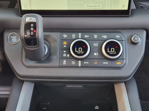 New 2025 Land Rover Defender 130 V8 AWD/4WD image 14