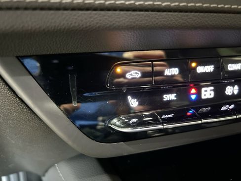 Used 2023 Buick Envision Preferred w/ Sport Touring Package AWD/4WD image 30