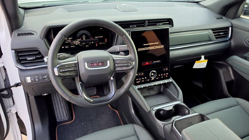 New 2026 GMC Terrain AT4 w/ Convenience Package III AWD/4WD image 9