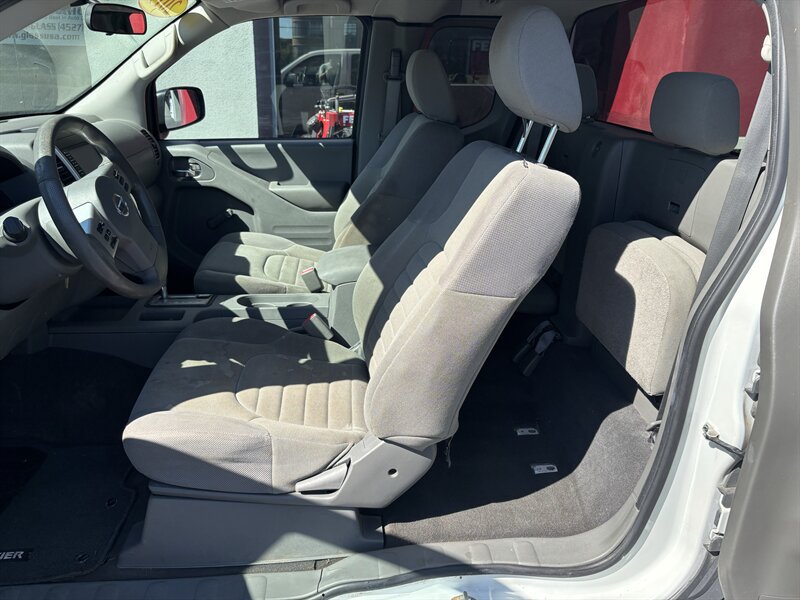 Used 2019 Nissan Frontier S RWD image 10