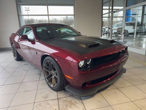 Used 2021 Dodge Challenger SRT Hellcat w/ Plus Package image 3