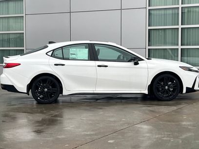 New 2026 Toyota Camry Hybrid w/ Multimedia Upgrade Package