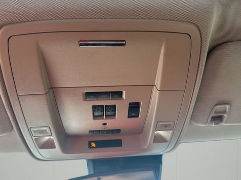 Used 2018 GMC Sierra 1500 Denali image 30