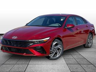 Used 2025 Hyundai Elantra SEL video 1