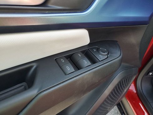 New 2026 Chevrolet Equinox EV LT image 13