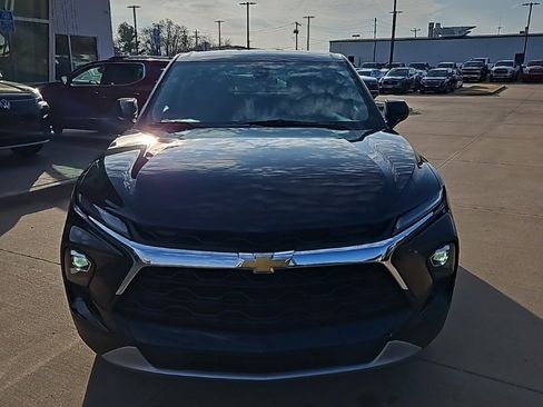Used 2023 Chevrolet Blazer LT w/ Driver Confidence Package image 2