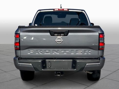 Used 2023 Nissan Frontier SV w/ Technology Package RWD image 5