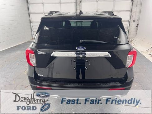 Used 2023 Ford Explorer XLT w/ Equipment Group 202A image 6