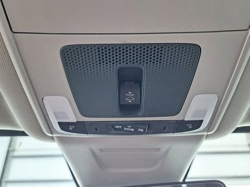 Used 2025 Honda CR-V EX-L image 21