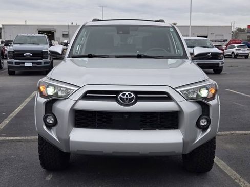 Used 2022 Toyota 4Runner SR5 Premium w/ Moonroof Package image 8