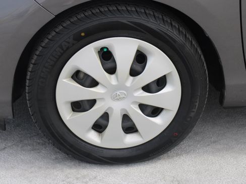 Used 2012 Toyota Prius C Two FWD image 9