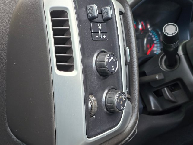 Used 2019 GMC Sierra 2500 SLT w/ Duramax Plus Package AWD/4WD image 23