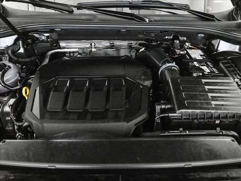 Certified 2025 Audi Q3 2.0T Premium w/ Convenience Package image 24