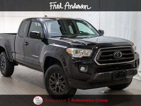 Used 2021 Toyota Tacoma SR5 w/ SR5 Appearance Package (SM) AWD/4WD image 1