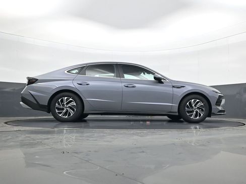 New 2026 Hyundai Sonata Blue FWD image 24