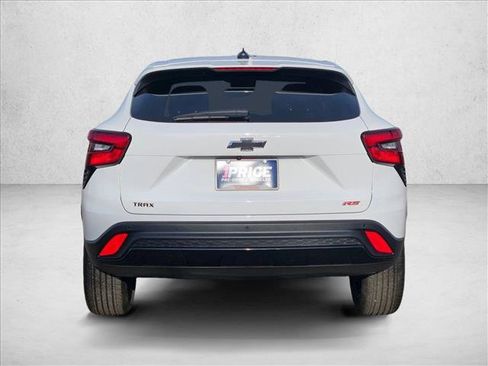 Used 2024 Chevrolet Trax RS w/ Driver Confidence Package image 7