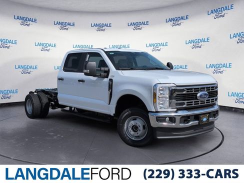 New 2026 Ford F350 XL w/ XL Chrome Package AWD/4WD image 1