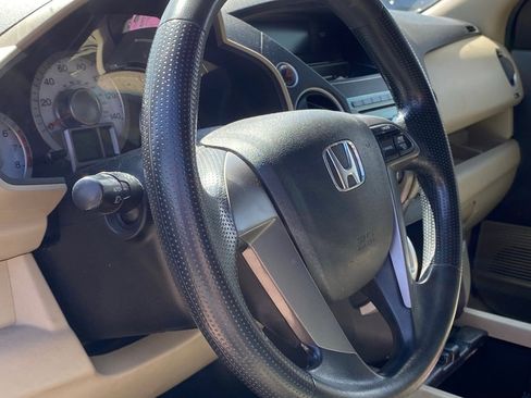 Used 2011 Honda Pilot LX image 9