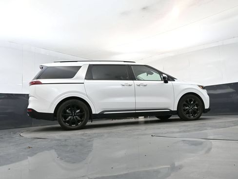 Used 2024 Kia Carnival SX Prestige FWD image 24