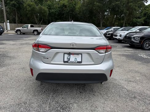 Used 2024 Toyota Corolla LE FWD image 9