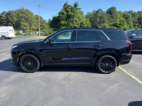 Used 2025 Hyundai Palisade Calligraphy AWD/4WD image 2