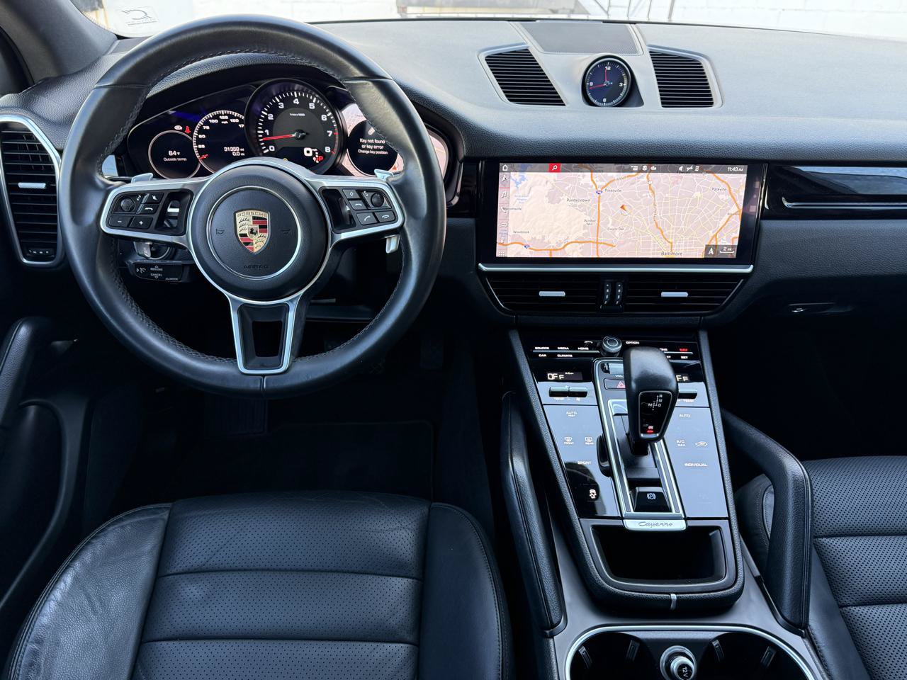Used 2020 Porsche Cayenne AWD/4WD image 2