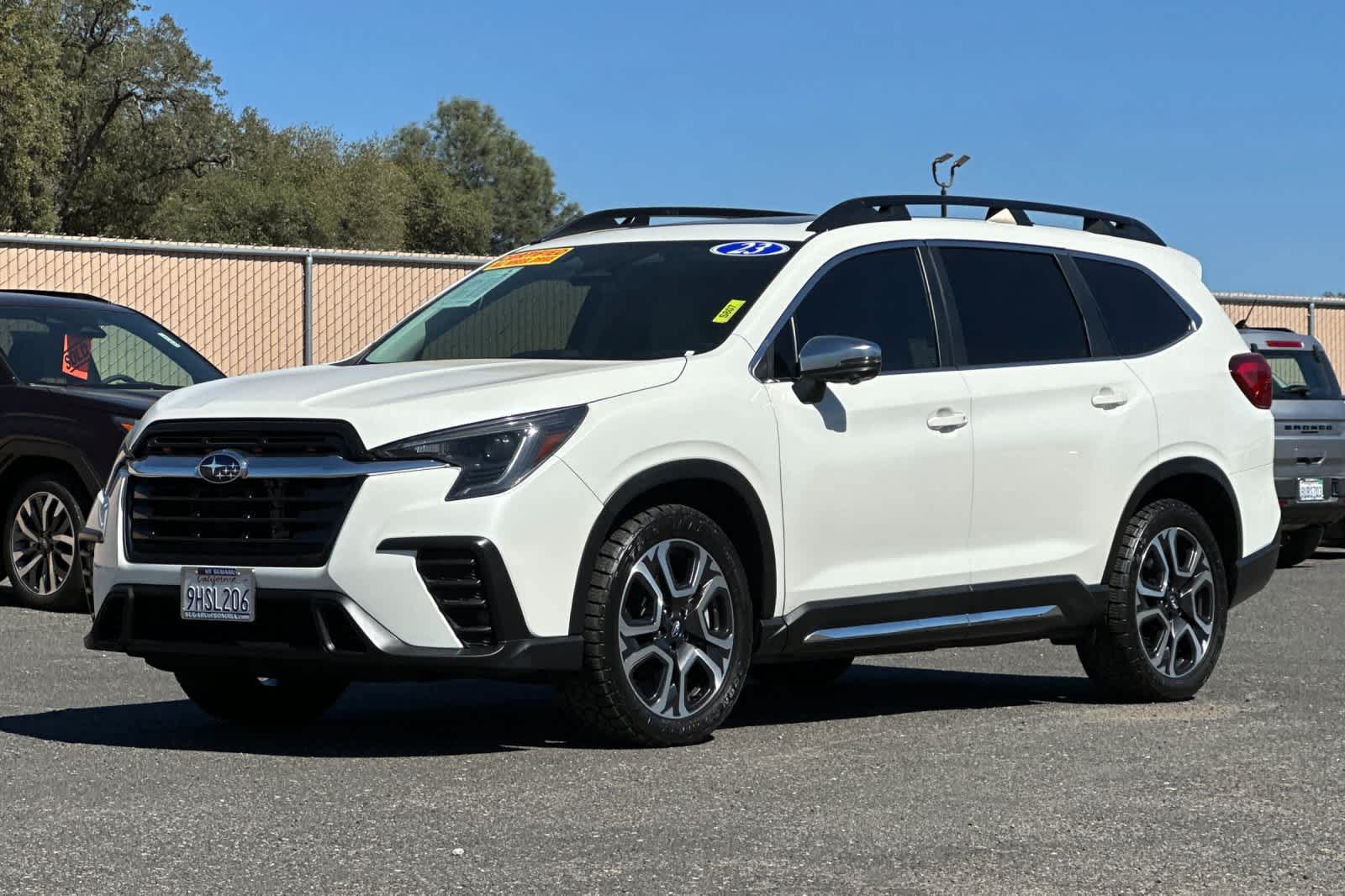 Used 2023 Subaru Ascent Limited w/ Technology Package AWD/4WD image 7