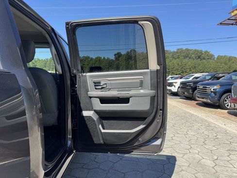Used 2019 RAM 1500 Big Horn AWD/4WD image 12