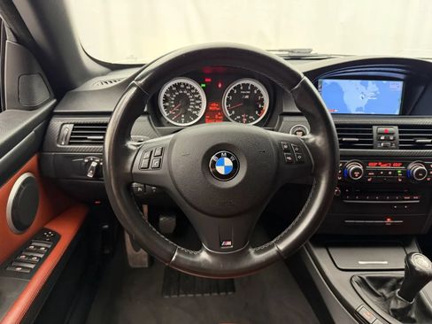 Used 2011 BMW M3 Convertible RWD image 11