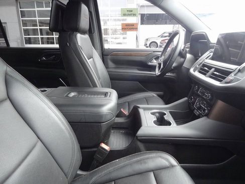 Used 2023 Chevrolet Suburban High Country w/ Max Trailering Package image 9