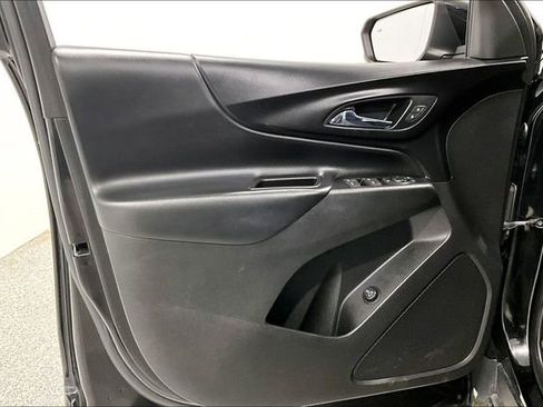 Used 2018 Chevrolet Equinox LT image 20