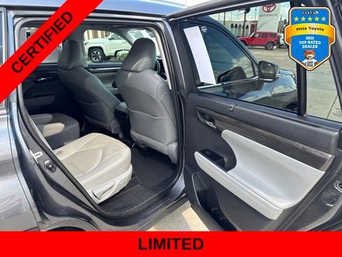 Certified 2020 Toyota Highlander Limited FWD image 14