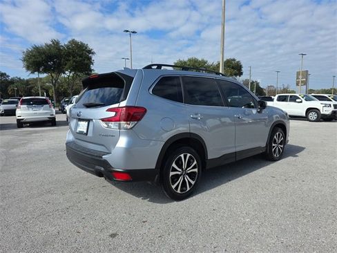 Used 2023 Subaru Forester Limited image 3