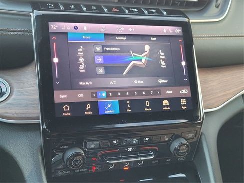 Certified 2021 Jeep Grand Cherokee L Summit w/ Luxury Tech Group V image 11