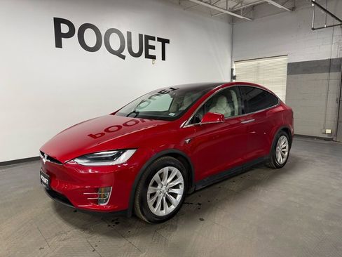 Used 2018 Tesla Model X 100D image 2