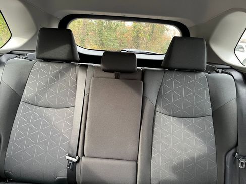 Used 2025 Toyota RAV4 XLE image 38