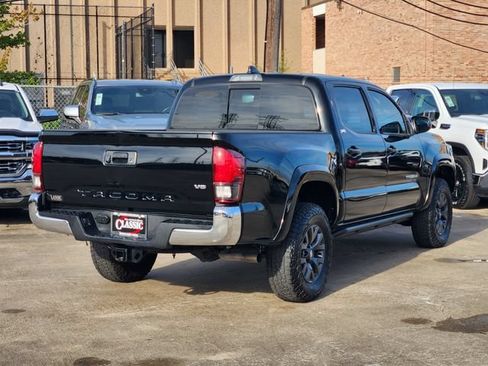Used 2023 Toyota Tacoma SR5 RWD image 7