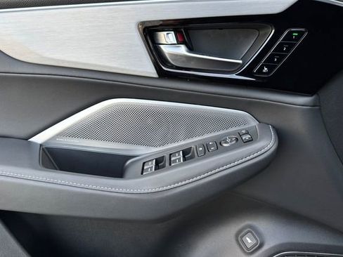 Used 2025 Acura MDX Technology Package image 11