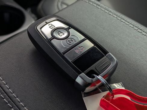 New 2025 Ford Bronco Badlands image 72