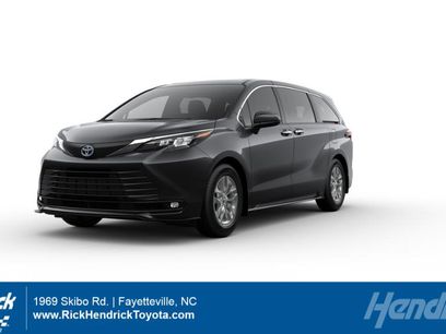 New 2025 Toyota Sienna XLE