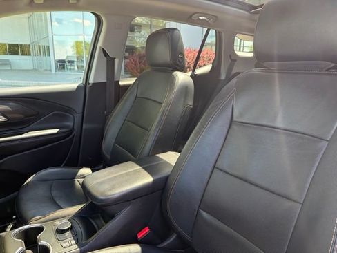 Used 2019 GMC Terrain SLT w/ Preferred Package FWD image 14