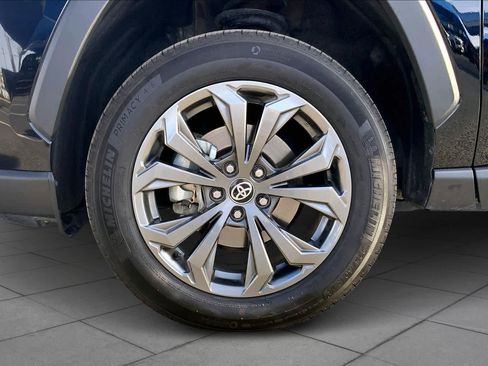 Used 2024 Toyota RAV4 XLE Premium image 20