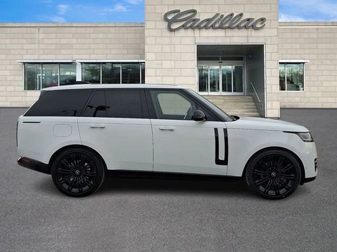 Used 2023 Land Rover Range Rover SE image 8